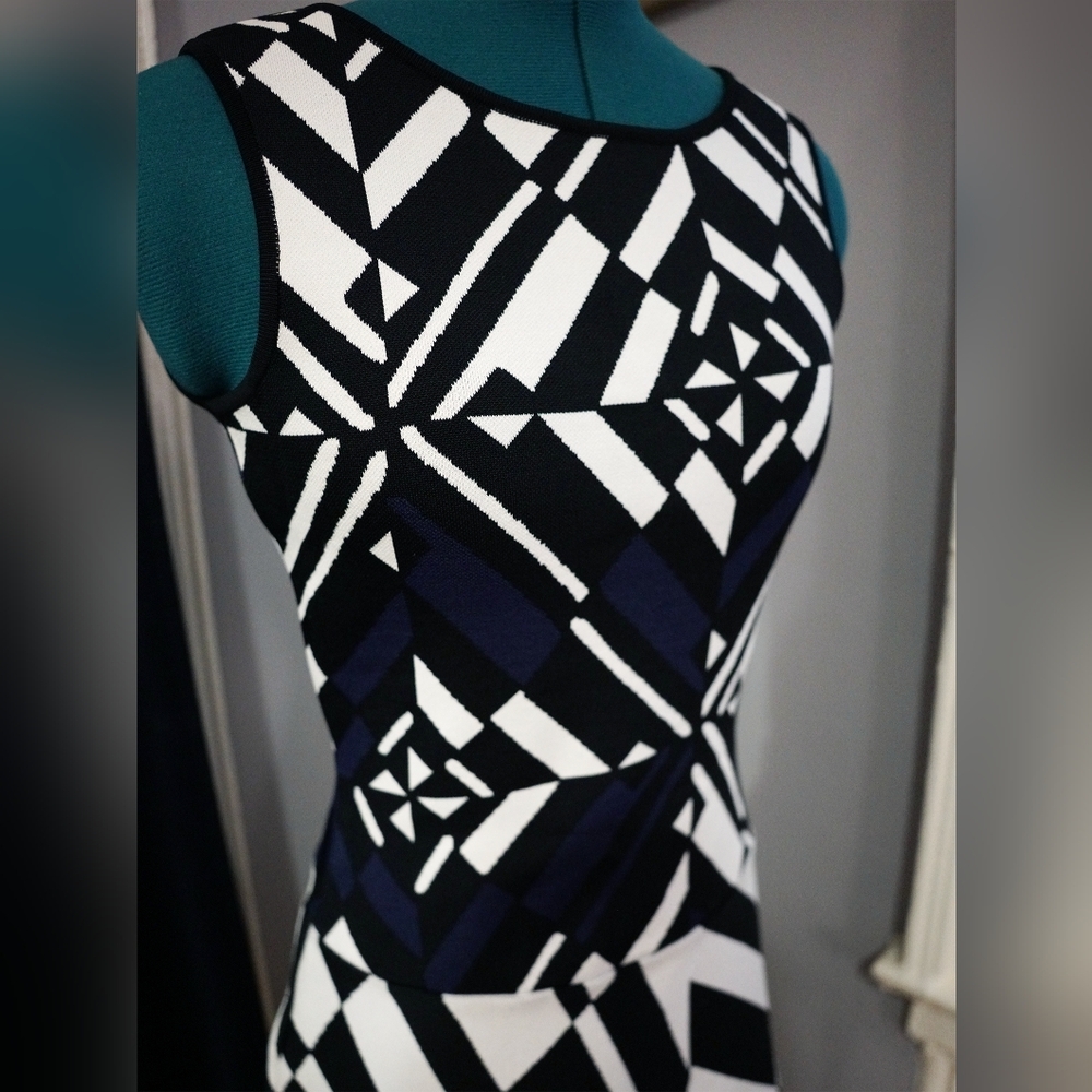 BCBG Max Azria Jo geometric jacquard dress, XXS/00 - Picture 5 of 8